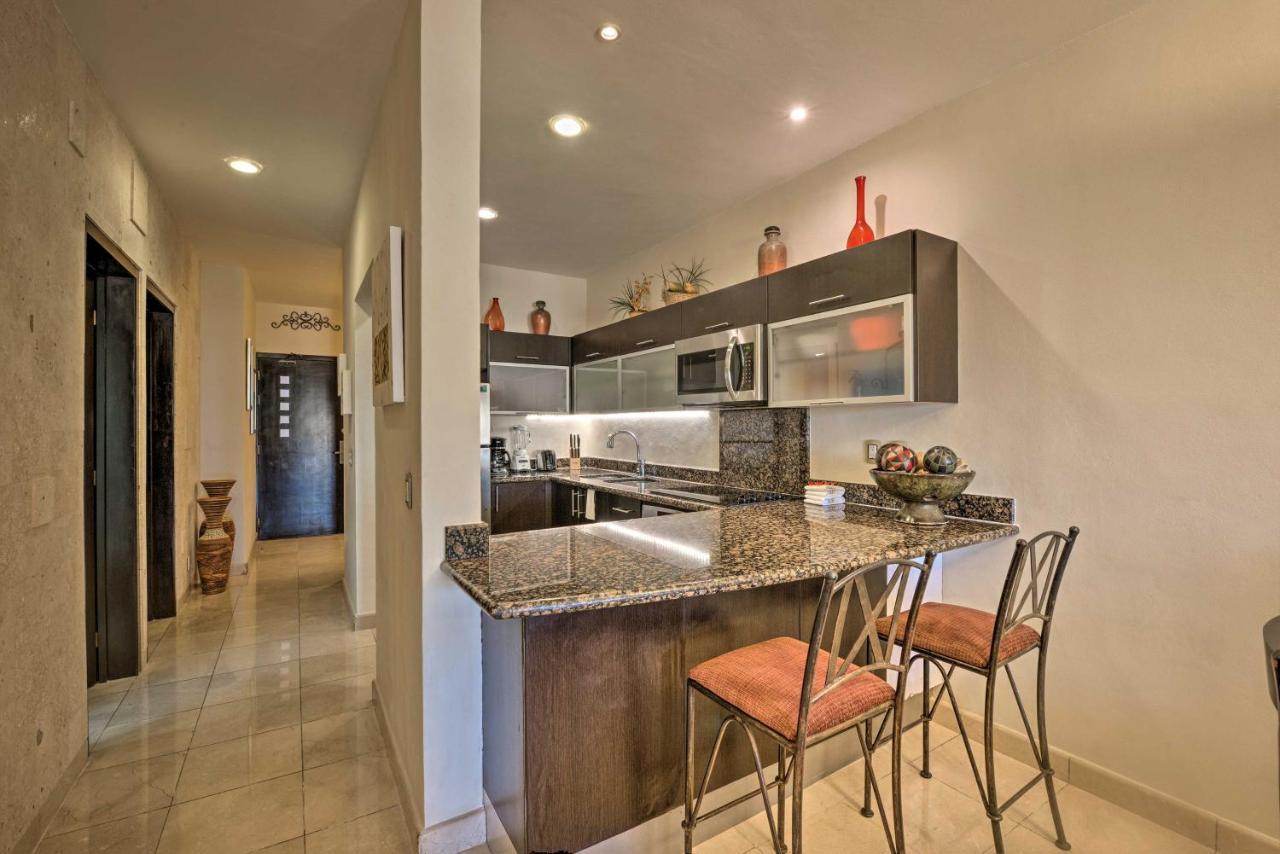 Beachfront With Pool Access! Apartamento