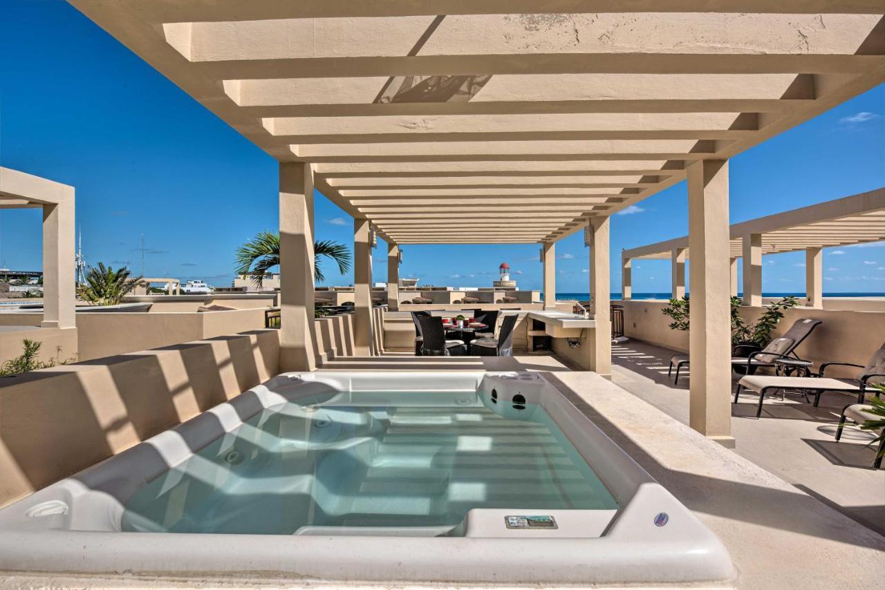 Beachfront With Pool Access! *