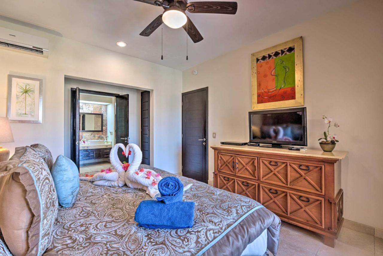 Beachfront With Pool Access! * Playa del Carmen
